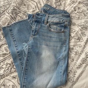 American Eagle Jean Capris
